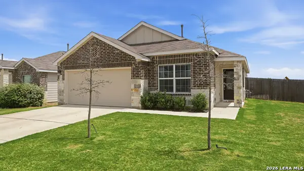 1949 Redstart, New Braunfels, TX 78130