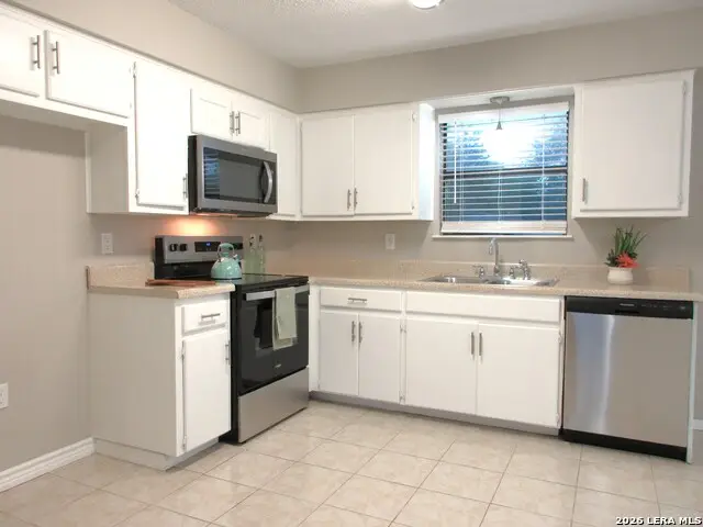 214 E Seguin St, Marion, TX 78124 - #3