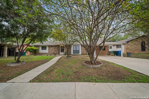 7246 Hickory Grove Dr, San Antonio, TX 78227