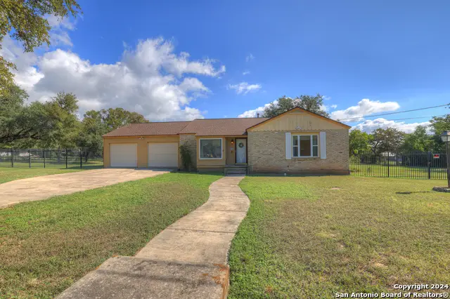 800 N Bishop, San Marcos, TX 78666 - #3