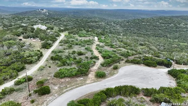 1423 County Road 2744, Mico, TX 78056