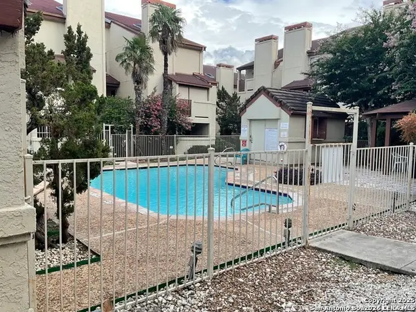 5322 Medical #E205, San Antonio, TX 78240