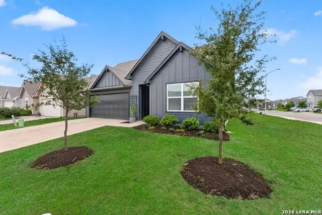 1037 Norway Dr, Seguin, TX 78155 - #3