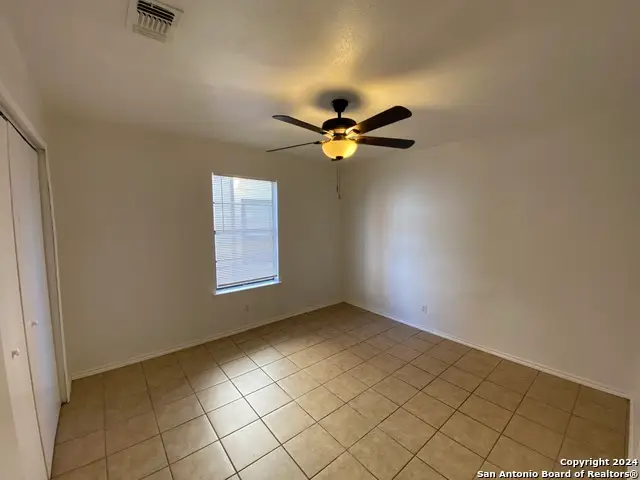 810 Station St, Converse, TX 78109 - #3