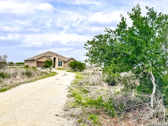 281 Legend Hls, Uvalde, TX 78801 - #2