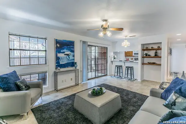 7930 Roanoke Run #207, San Antonio, TX 78240