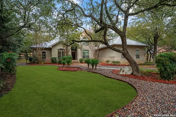 31 Royal Waters Dr, San Antonio, TX 78248