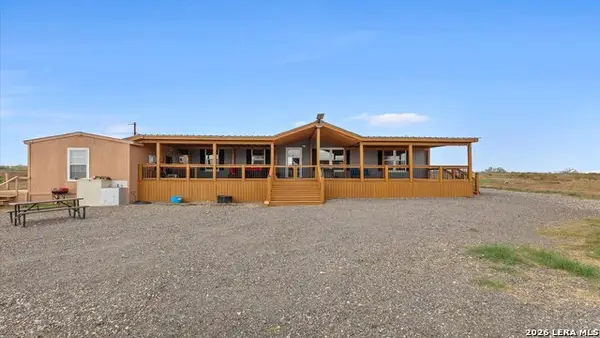 6286 Farm To Market 2146, Jourdanton, TX 78026