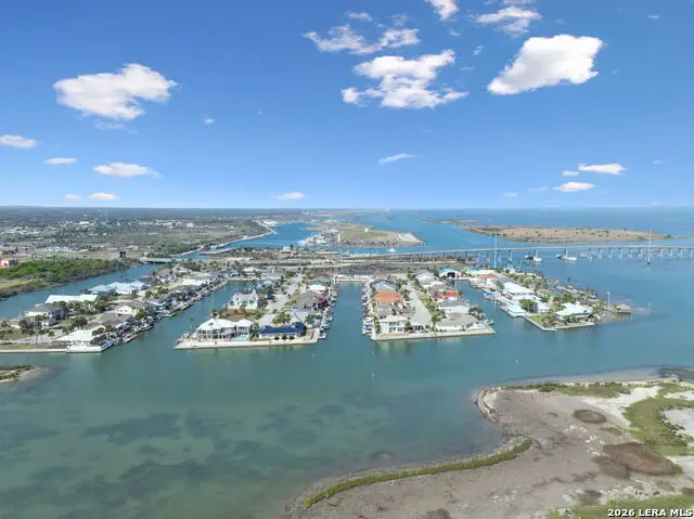 108 Bay Harbor Dr, Aransas Pass, TX 78336 - #3