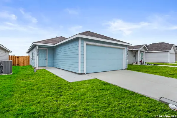 12819 Kathleen St, St Hedwig, TX 78152