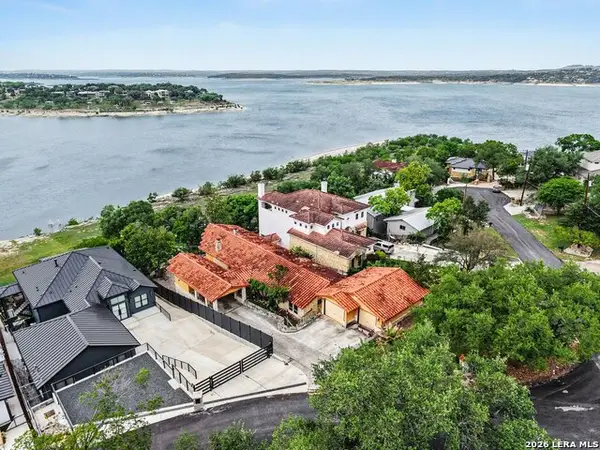 1010 Village Shore Dr, Canyon Lake, TX 78133