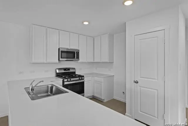 12907 Kathleen St, Saint Hedwig, TX 78152 - #3