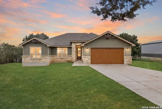 4040 Summit Dr, New Braunfels, TX 78132 - #1