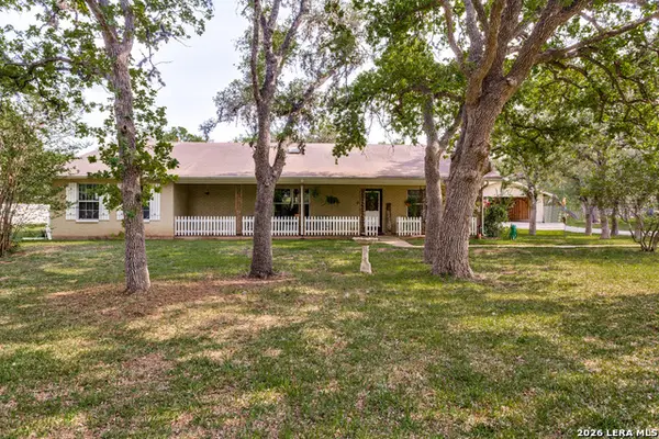 8910 Forest Trl, San Antonio, TX 78255