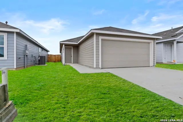 12811 Kathleen St, Saint Hedwig, TX 78152 - #1