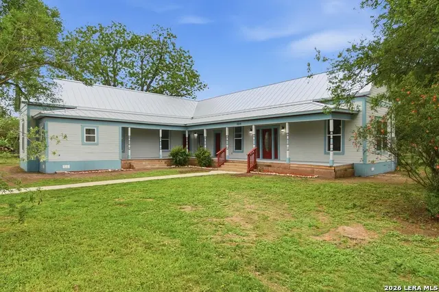 309 E Houston Street, Knippa, TX 78870 - #3