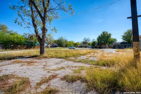 1017 Fresno, San Antonio, TX 78201