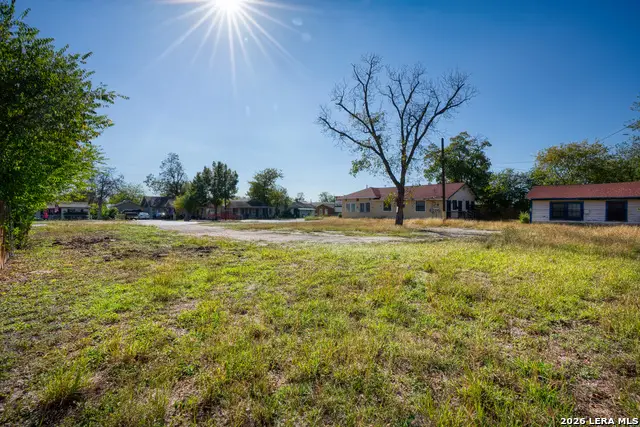 1017 Fresno, San Antonio, TX 78201 - #2