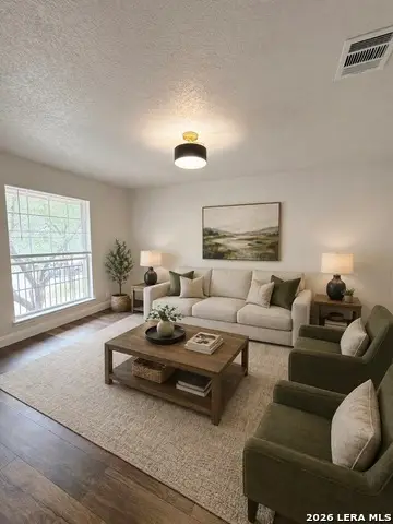 8007 Chisos Oak Dr, San Antonio, TX 78223 - #3