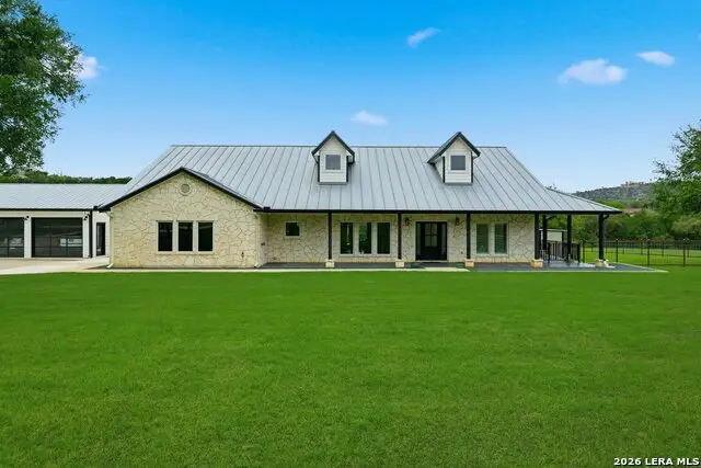 30041 Beck Rd, Bulverde, TX 78163 - #1