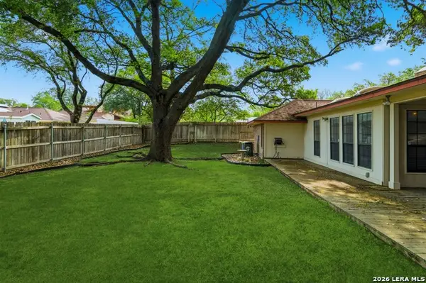 6319 Lakewood Park, Windcrest, TX 78239