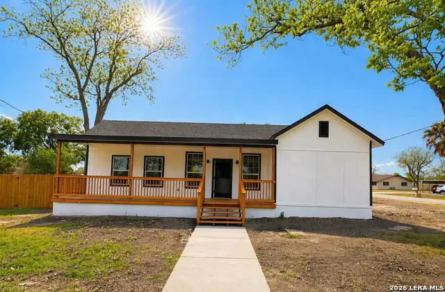 312 N Lavernia, Marion, TX 78124 - #1