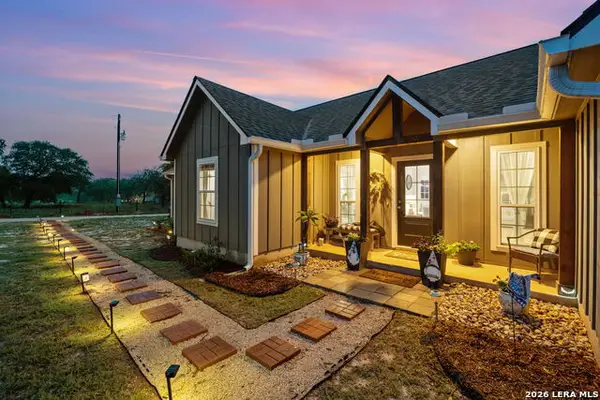 2520 County Road 319, La Vernia, TX 78121