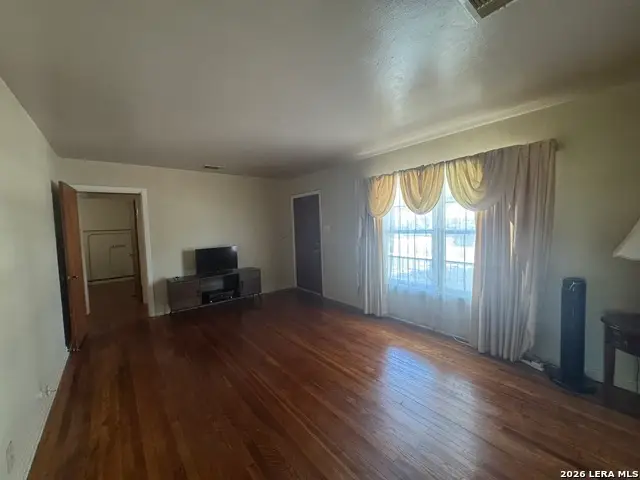 131 Danny Clay Dr, San Antonio, TX 78228 - #2