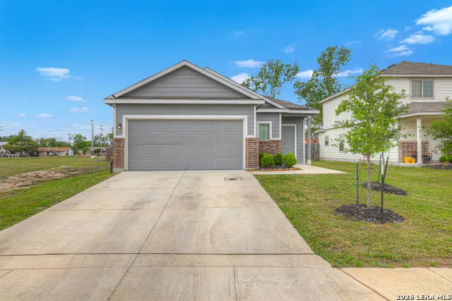 621 Kulpa Cross, Seguin, TX 78155 - #2