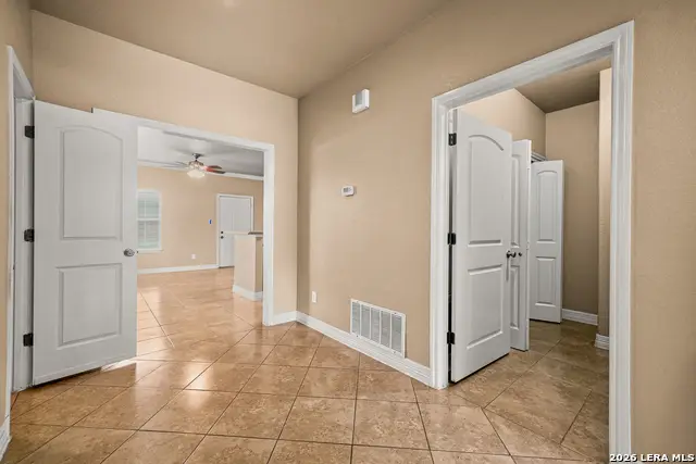 2910 Owasso St, San Antonio, TX 78211 - #3