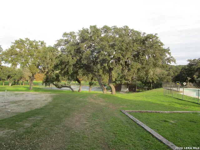 421 Watts #UNIT B4, Canyon Lake, TX 78133 - #3