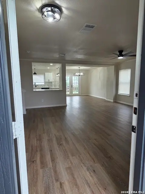 8002 Chestnut Cape Dr, Converse, TX 78109 - #2