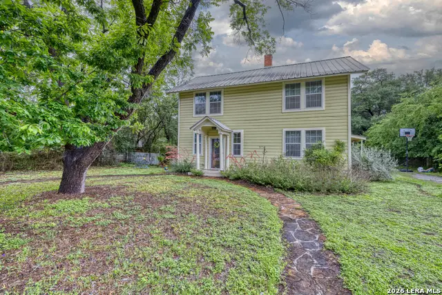 118 W Leona St, Uvalde, TX 78801 - #1