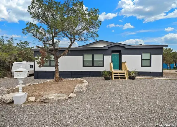 6739 Whartons Dock, Bandera, TX 78003