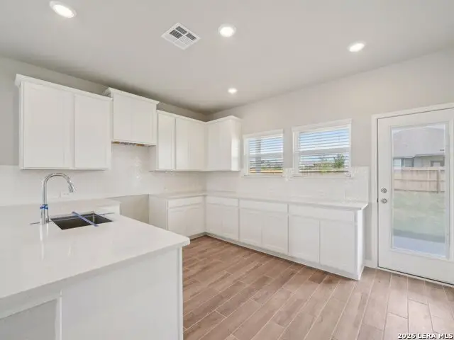 6511 Queen Carol, San Antonio, TX 78239 - #3