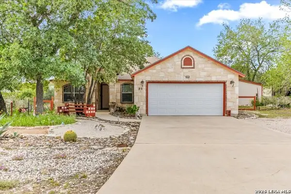 95 Nine Patch, Poteet, TX 78065