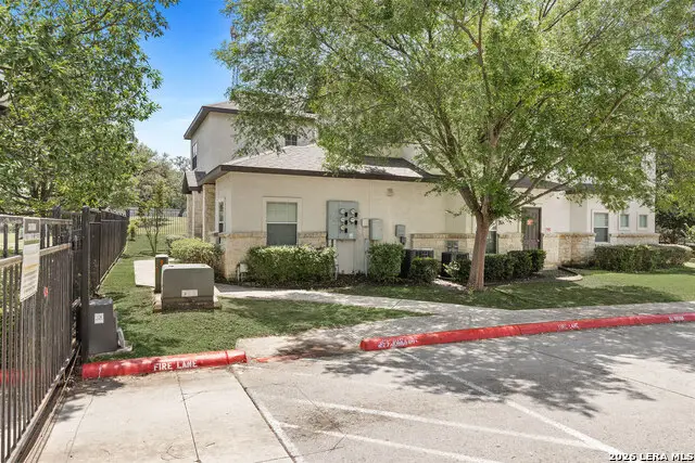 1000 Diamond Dr, Boerne, TX 78006 - #2