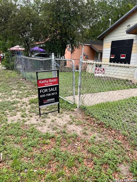 1011 Center St, San Antonio, TX 78202 - #3