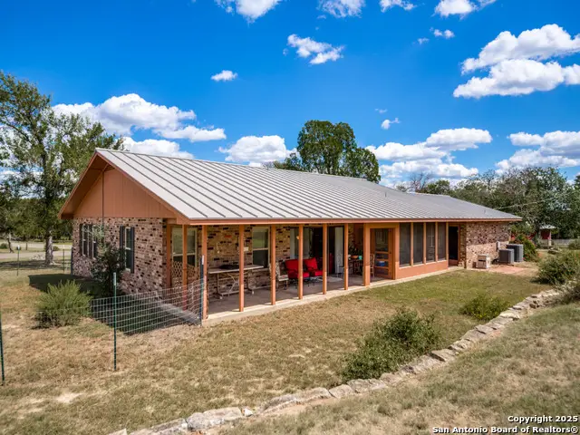 135 Manor, Comfort, TX 78013 - #2