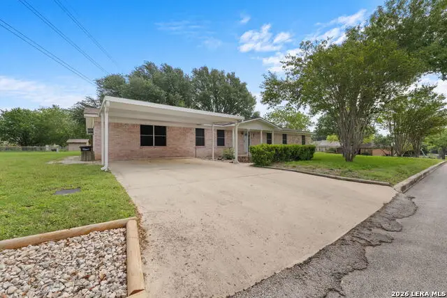 618 Fair Ln, New Braunfels, TX 78130 - #2