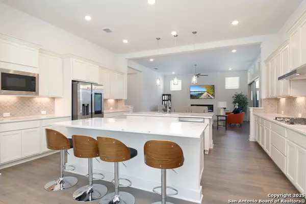 524 Cotorra Springs, Cibolo, TX 78108