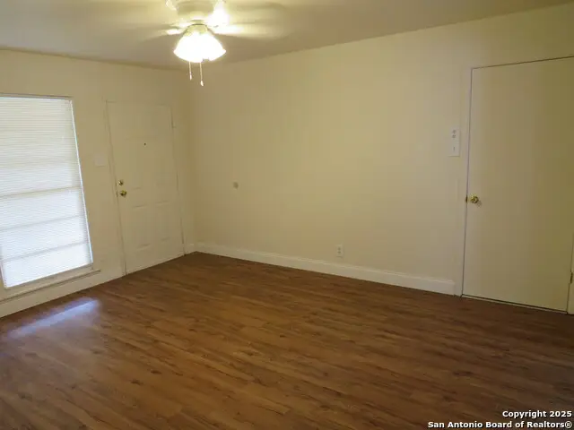 419 Anton Dr, San Antonio, TX 78223 - #3
