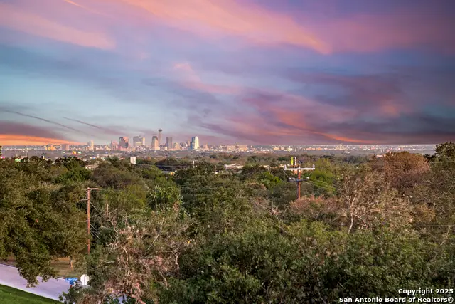 311 E Woodlake Dr, San Antonio, TX 78229 - #2