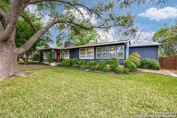 211 Robinhood Pl, San Antonio, TX 78209