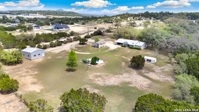 133 Wagon Cir, Bandera, TX 78003 - #2