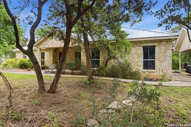 707 Oak Ridge Ln, Pipe Creek, TX 78063 - #3