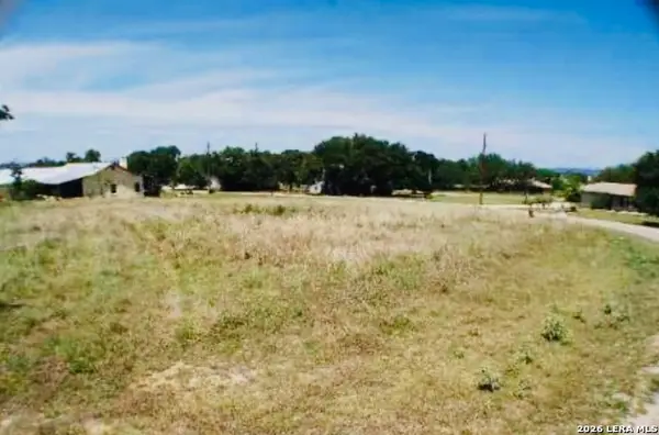 0 Woodview Circle, Bandera, TX 78003