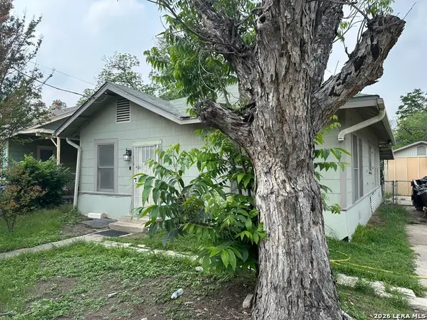 315 Linares St, San Antonio, TX 78225