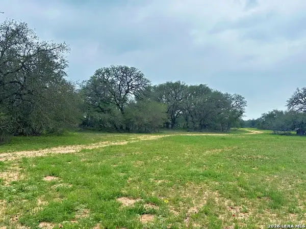 586 Jenschke, Poteet, TX 78065
