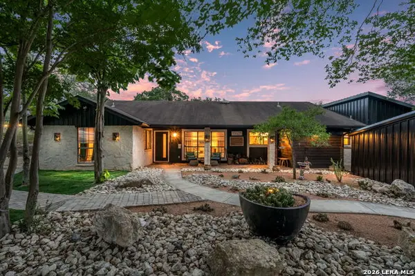 101 Candy Ln, Boerne, TX 78006